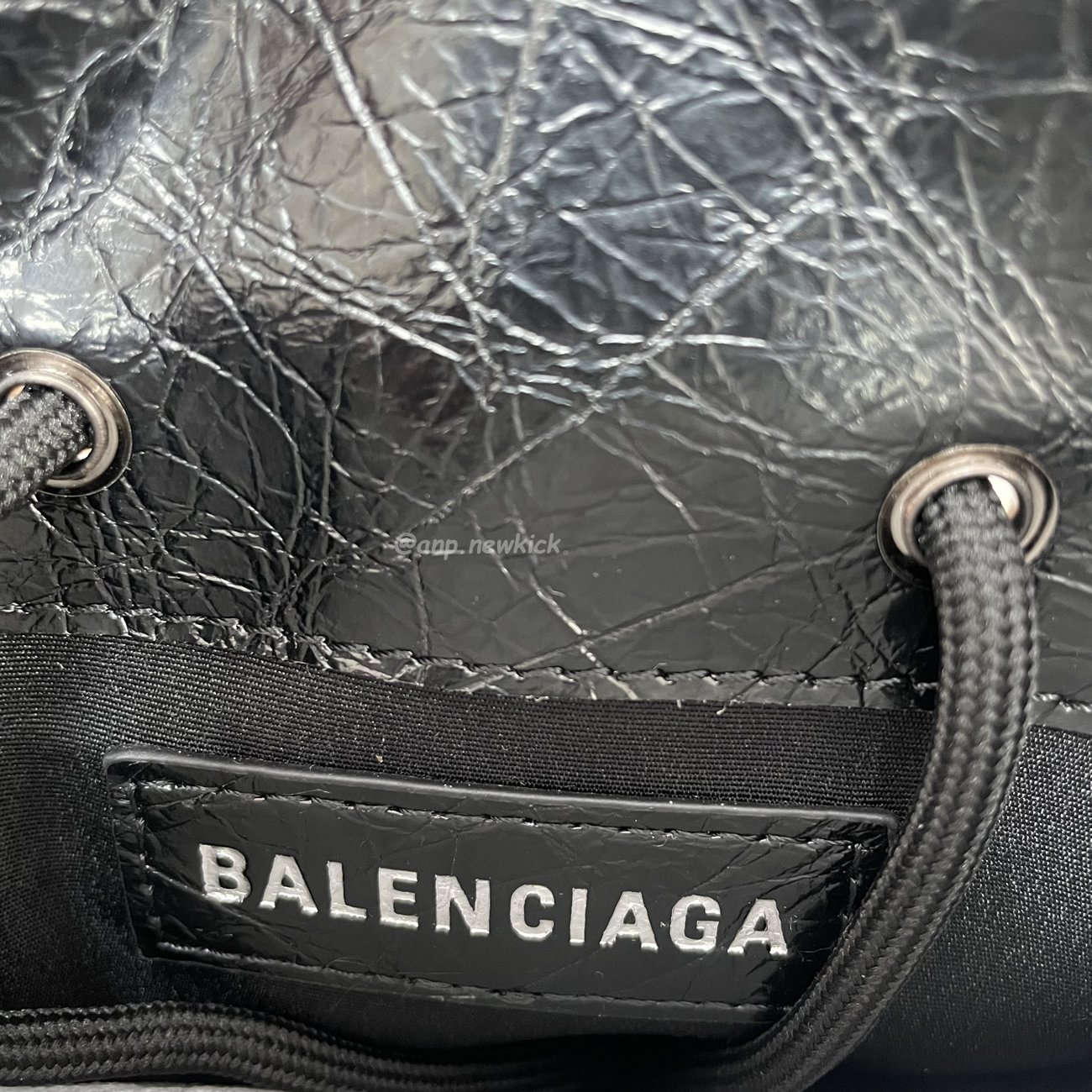Balenciaga Explorer Arena Cracked Leather Messenger Bag Black (3) - newkick.org